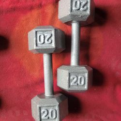 SET 20LBs
 HEXHEAD DUMBBELLS TOTAL 40LBs  
11525 S HALSTED DUNKIN DONUTS/7111.S WESTERN WALGREENS  
40$  CASH ONLY AS IS.