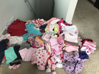 Bunch of littl girls clothes