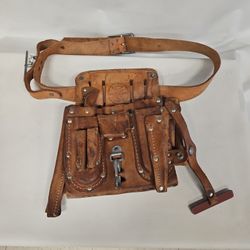 Klein Tools Leather 11 Pocket Tool Pouch With Belt I-7718