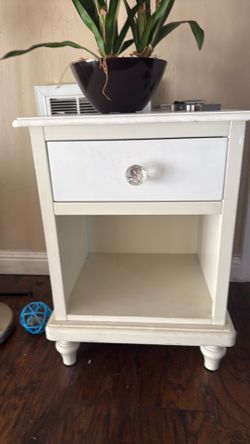 Night stand table