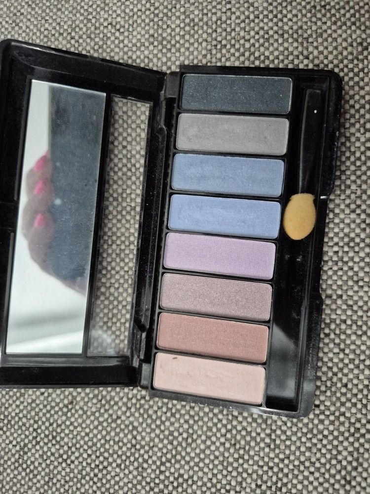 5 Eyeshadow & Lip PALETTEs
