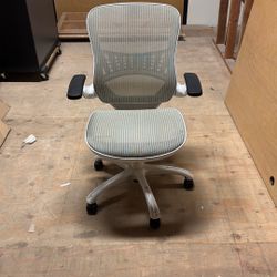 Office Chairs 