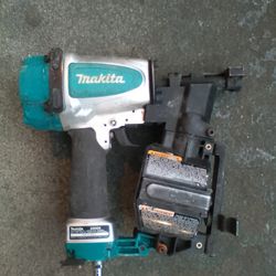 Makita Coil nailer