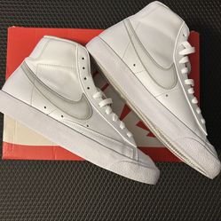 Nike Blazer Vintage ‘77  Mid White /Dust 