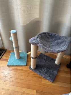 2 cat trees/beds/ scratchers