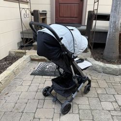 Colugo Stroller light weight