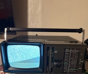 Vintage Soundesign Portable TV and Radio