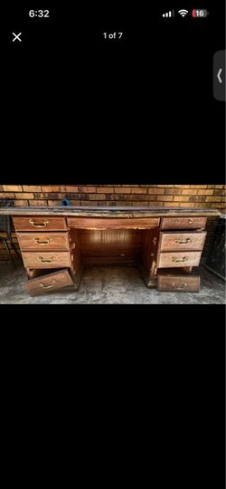 Used Desk for Refurbishing Restoring or Flipping