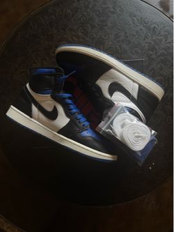 Air Jordan 1 Retro High OG “Royal Toe”