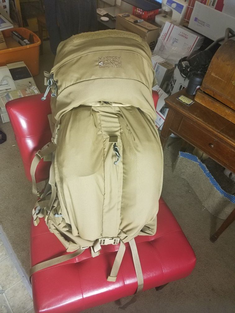 Mystery ranch wolf alpha top