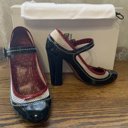 Moschino Cheap+Chic 6.5 Navy Blue Patent Leather Maryjane Pumps Heels