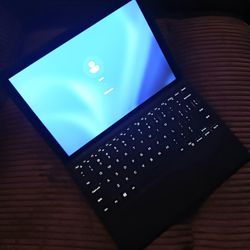 Touchscreen Dell 2 In 1  Laptop/Tablet Intel Core i5 CPU 8 GB RAM 256 GB SSD 1080P LCD Webcam x2 USB C Ports Windows 11 Professional 