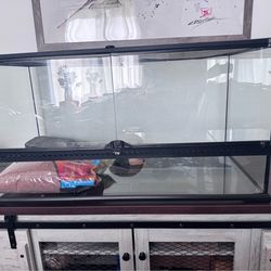 Exo Terra terrarium 40 gallon