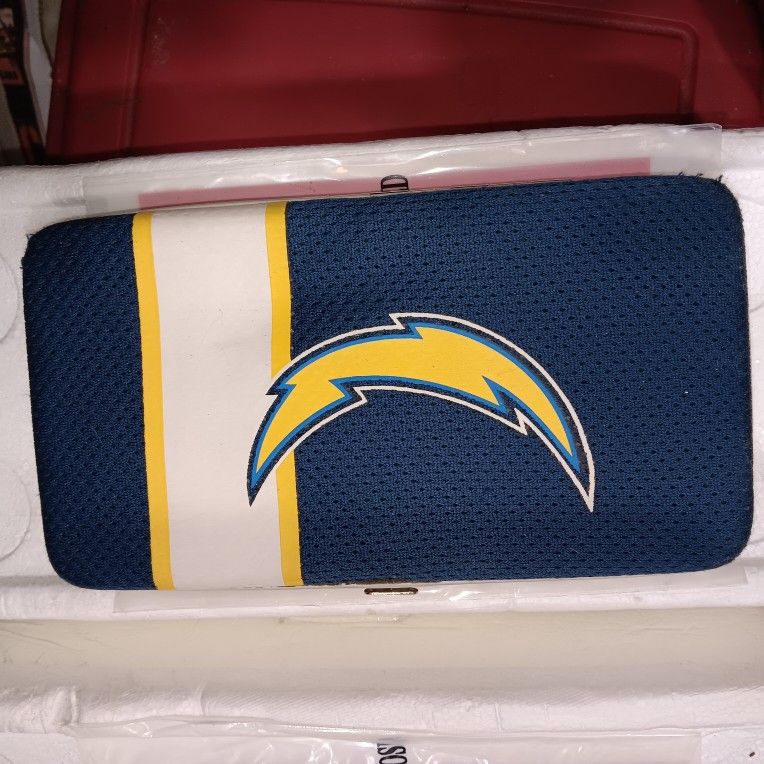 CHARGERS Womens Wallet