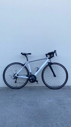 TRIBAN ROAD BIKE COMPONENTS SHIMANO SORA