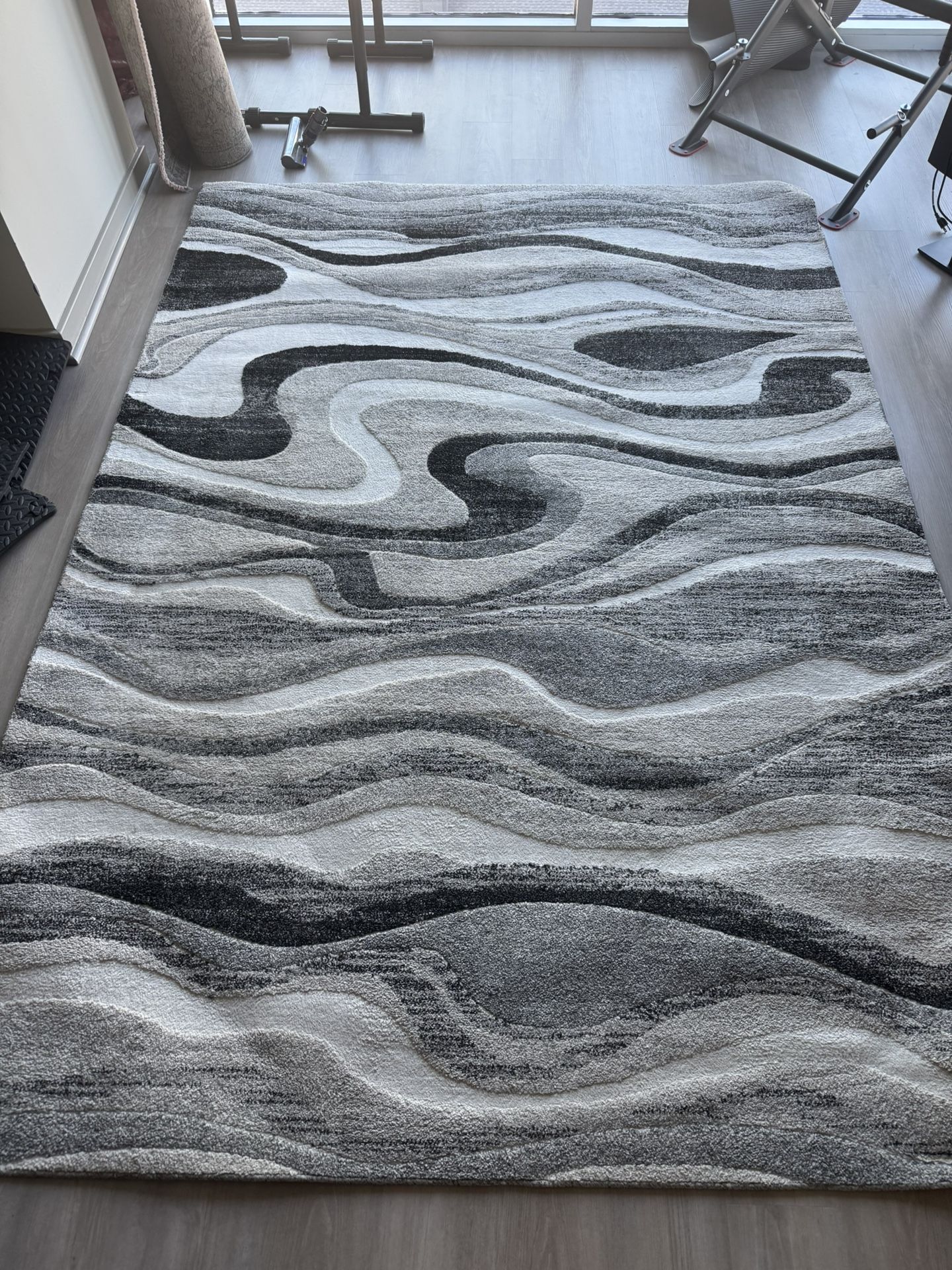 7x10 Modern 3D Abstract Wave Area Rug – Grey Black White – Good Condition