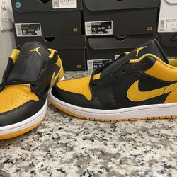 Jordan 1 Low Brand New W/box Men’s 10