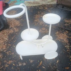 White Metal Plant Stand