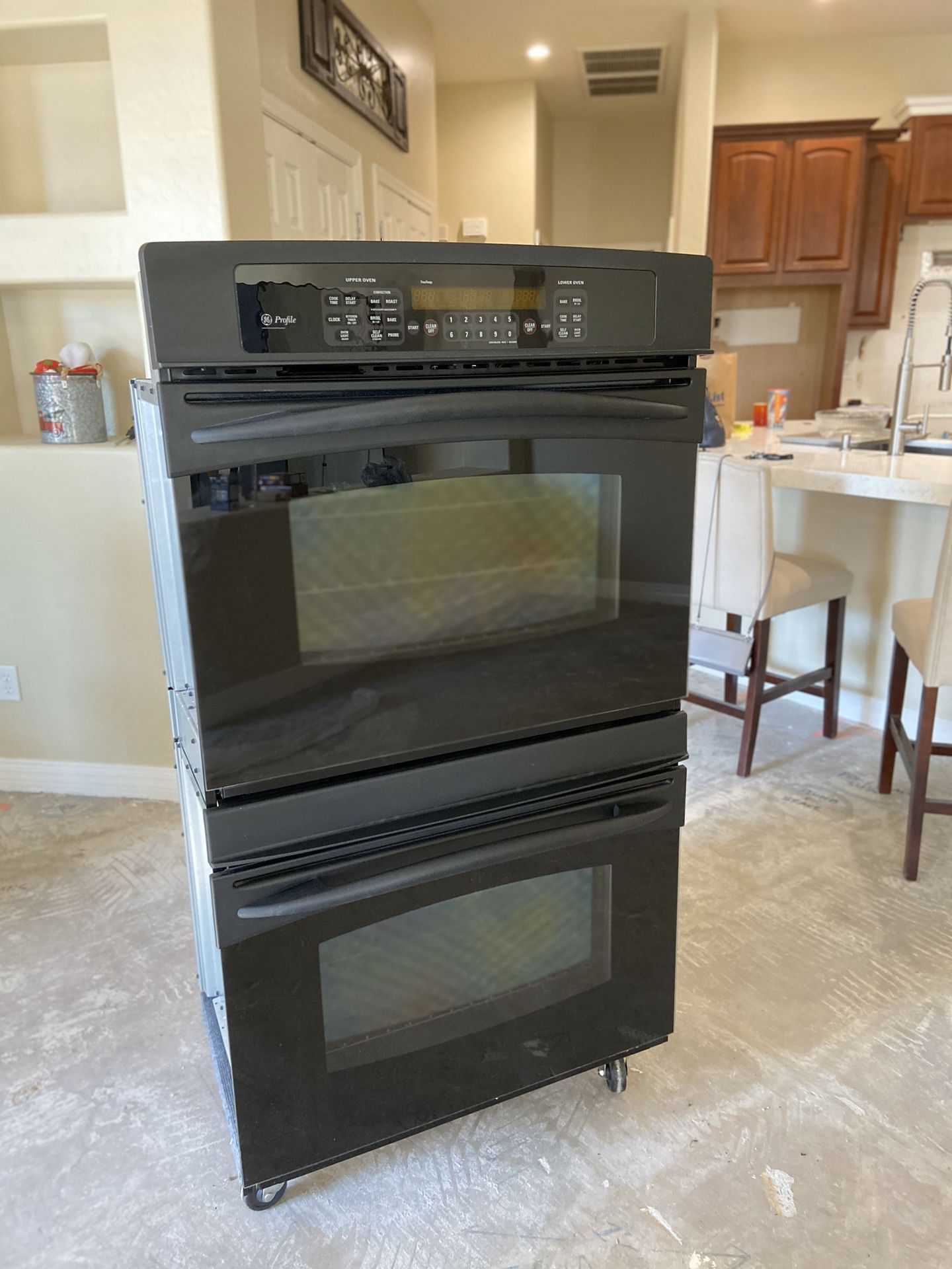 GE Profile Double Oven + Convection 2008 Like New Condition