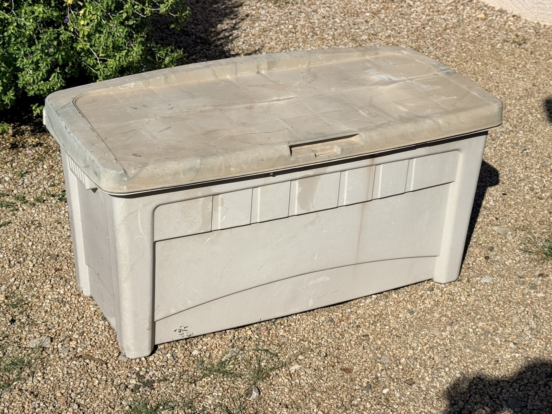 Outdoor Storage Container (LxWxH: 48” x 24” x 24”)