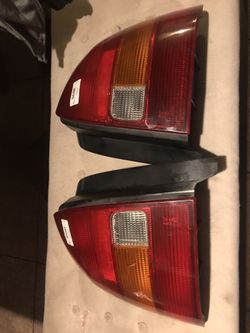 Hands Civic Type R Taillights