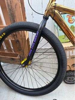 Gold 29er Throne (Can do trades)