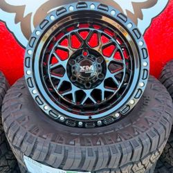 17x9 XM701 Gloss Black 6x139 Rines Y Llantas 265/70/17 Kumho RT