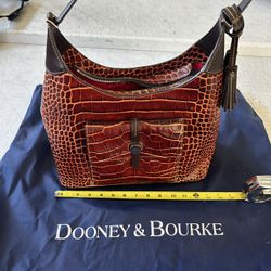 Dooney & Bourke Purse