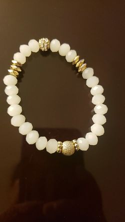 bracelet with white stone
