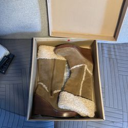 UGG Boots Size 8 1/2