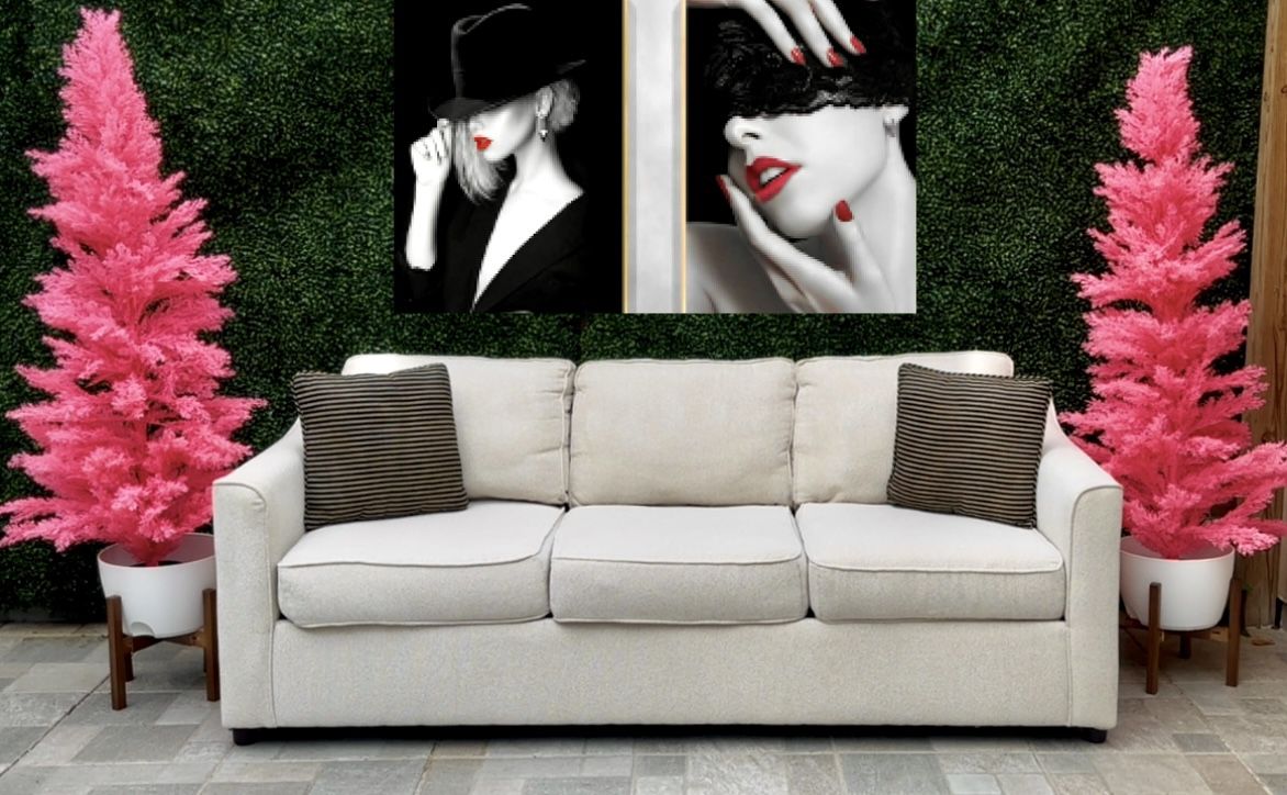 (Free Delivery 🚚) Hughes Furniture Cream Couch