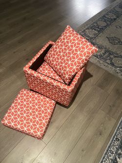 Decorative storage ottoman with pillows