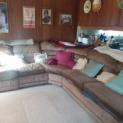 Four Piece Sectional including Sleeper unit