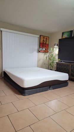 VERY NICE CALIFORNIA KING SIZE MATTRESS AND BOXSPRINGS FOR SALE! IN GREAT CONDITION, FREE DELIVERY
