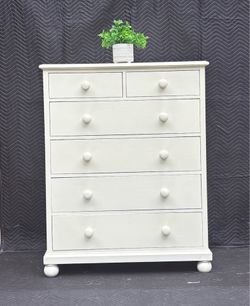 Pottery Barn Kids Catalina Dresser White - 6 Drawers