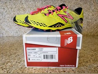 NEW BALANCE WXCS900Y  SZ 11 Running Cleats