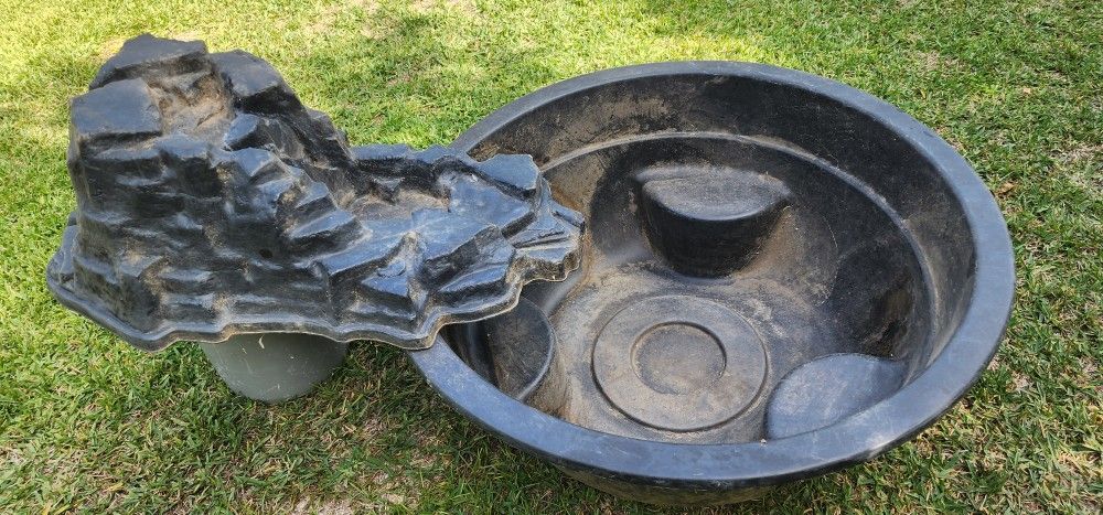 Rigid Plastic Pond Liner With Water Fall