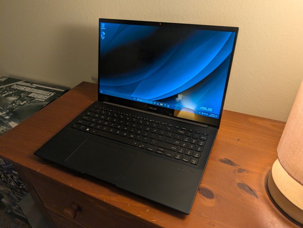 ASUS Q530 Intel i7 / Nvidia RTX 3050 Laptop
