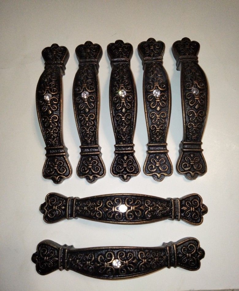 Variety Of Decorative Knobs Vintage Brass Crystal And Shell