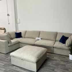BRAND NEW IN BOX! Biege CLOUD 6 Piece Modular Sectional Couch (FREE DELIVERY 🚚)