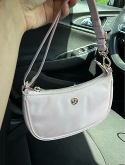lululemon shoulder purse