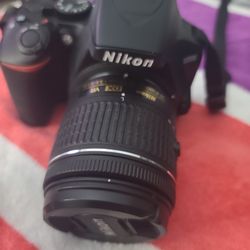 Nikon D3500 Camera