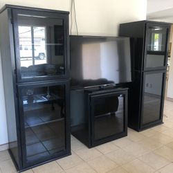 TV Stand And Two Organizers / Displays 