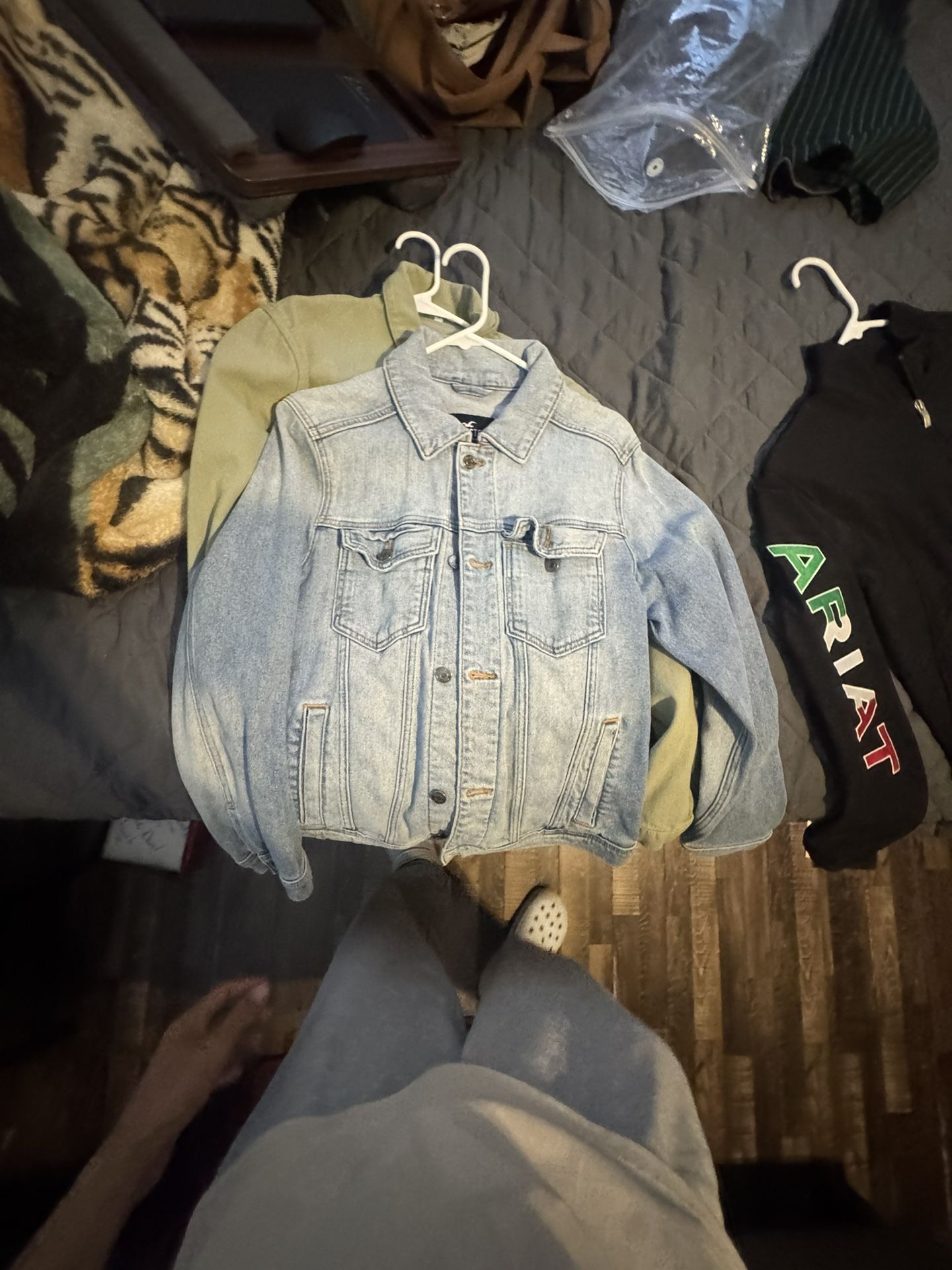 denim jacket hollister
