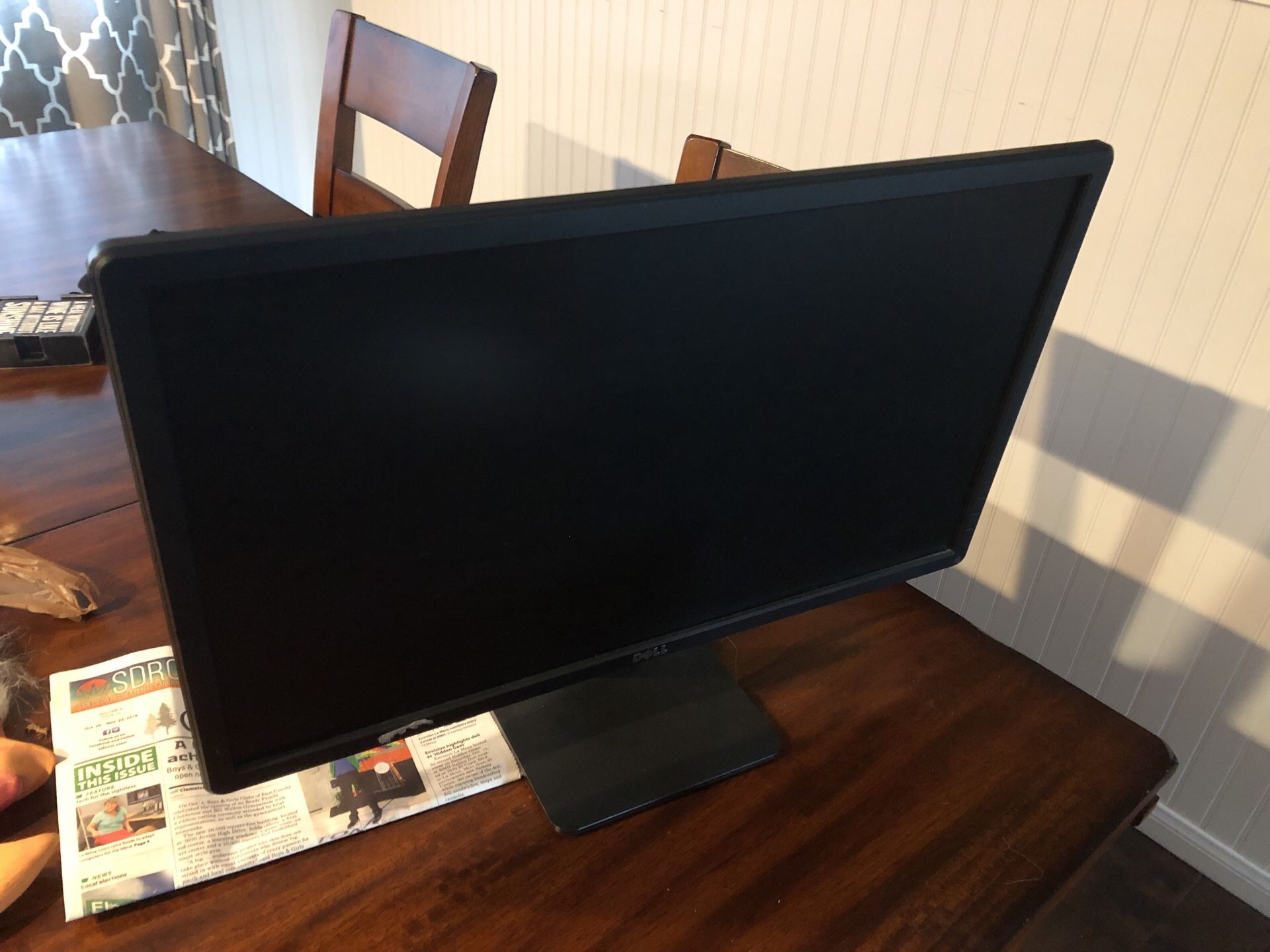24” dell computer monitor