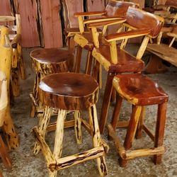 RUSTIC BARSTOOLS