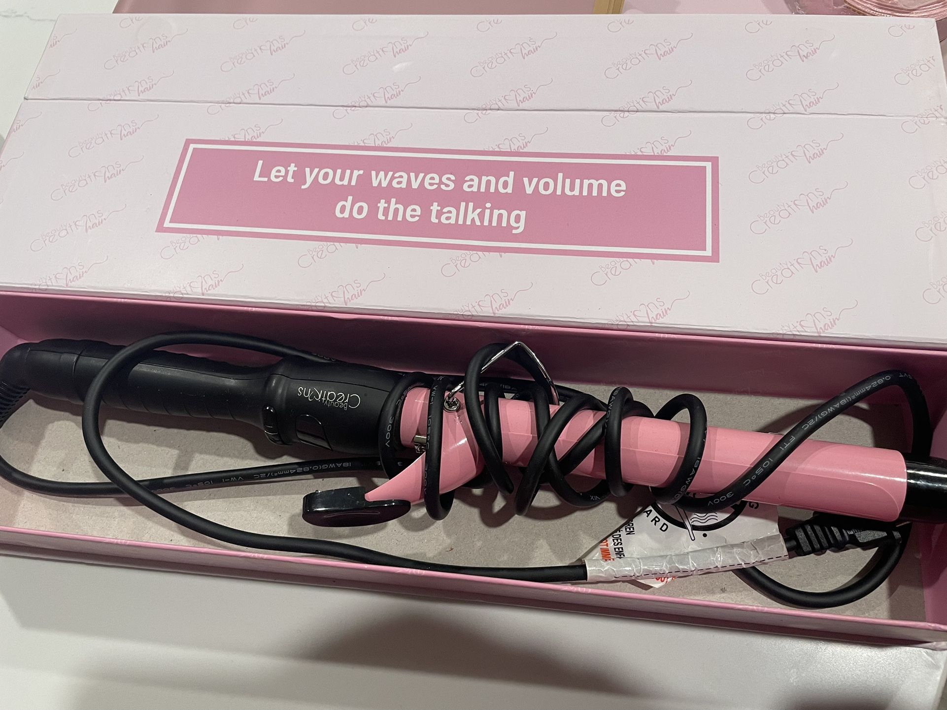 Beauty Creations curling Wand