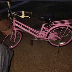 Girl bike cruiser