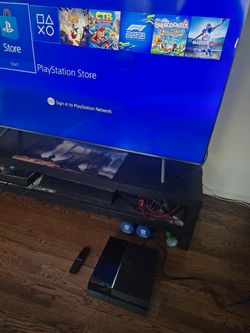 Playstation 4 (with games + accessories)