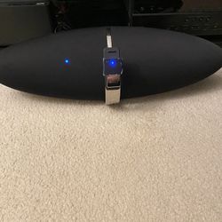 Bowers And Wilkins Zeppelin 1st Gen (No Trades)